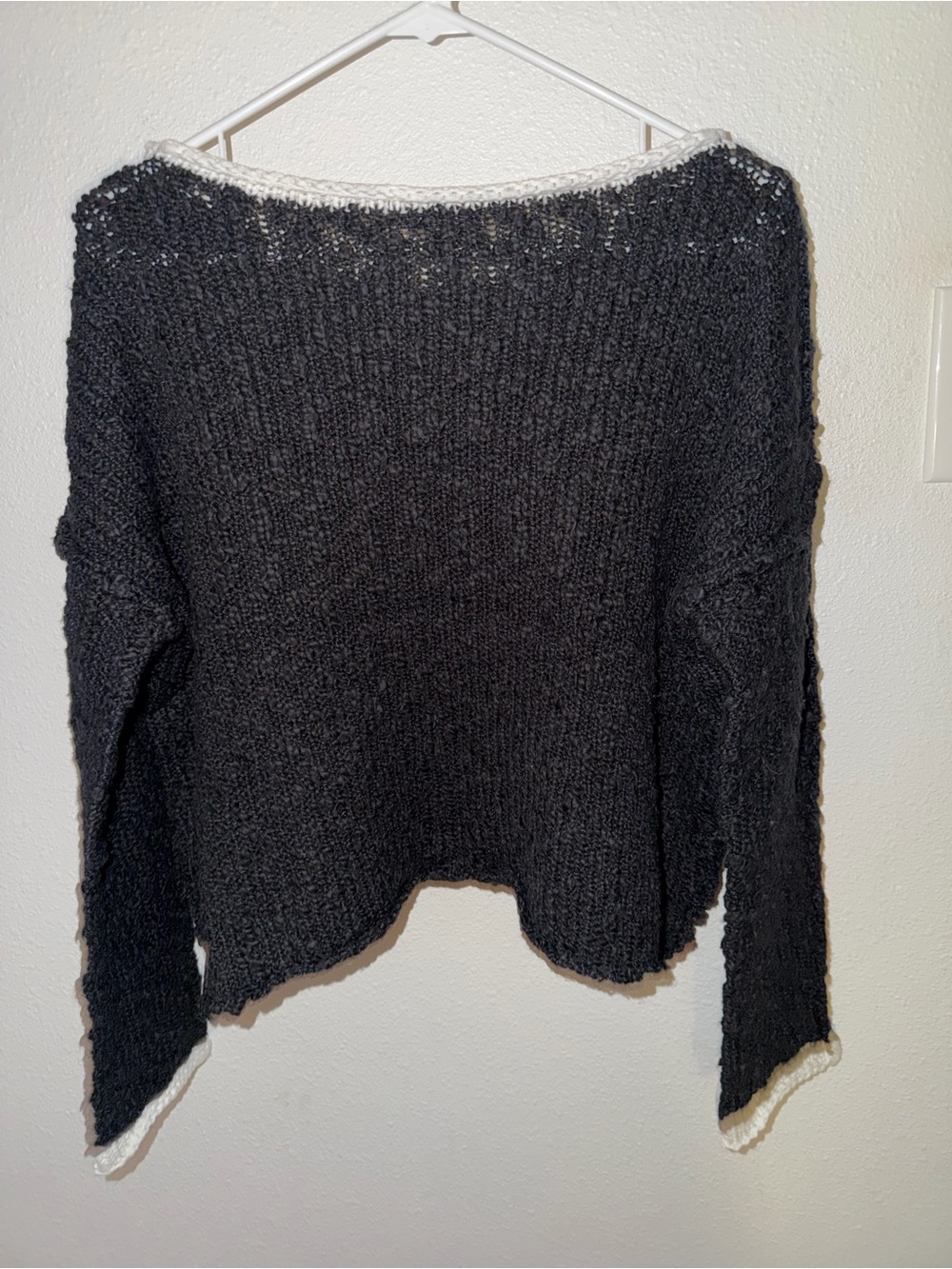 Zenana Outfitters Super Soft Crewneck Sweater with Cream Trim -New In Bag - Picture 8 of 9